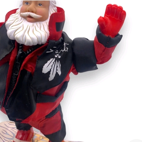 GEMMY Snowboarding Santa Boggies to the song Born to be Wild 2000 Animated Video - Picture 12 of 13